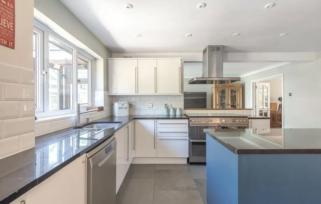 5 bedroom house for sale