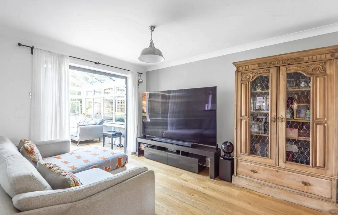 5 bedroom house for sale