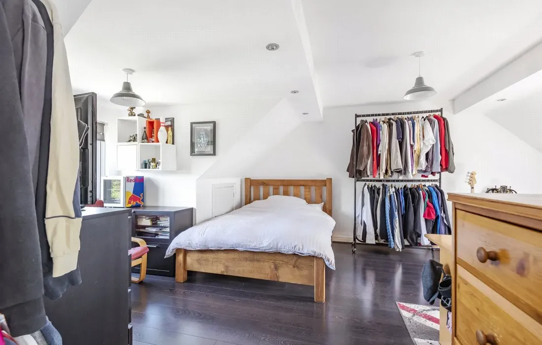 5 bedroom house for sale