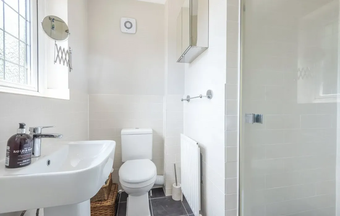 5 bedroom house for sale