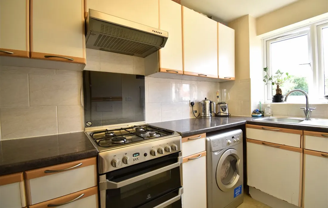 2 bedroom apartment to rent