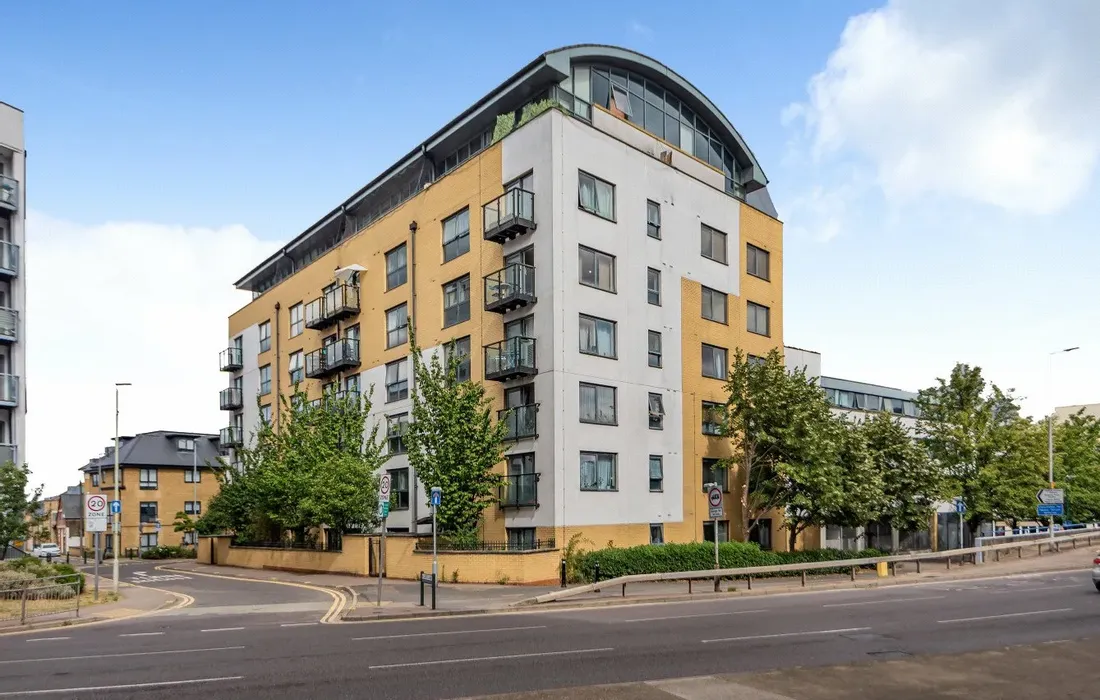 2 bedroom apartment for sale