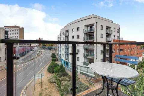 2 bedroom apartment for sale