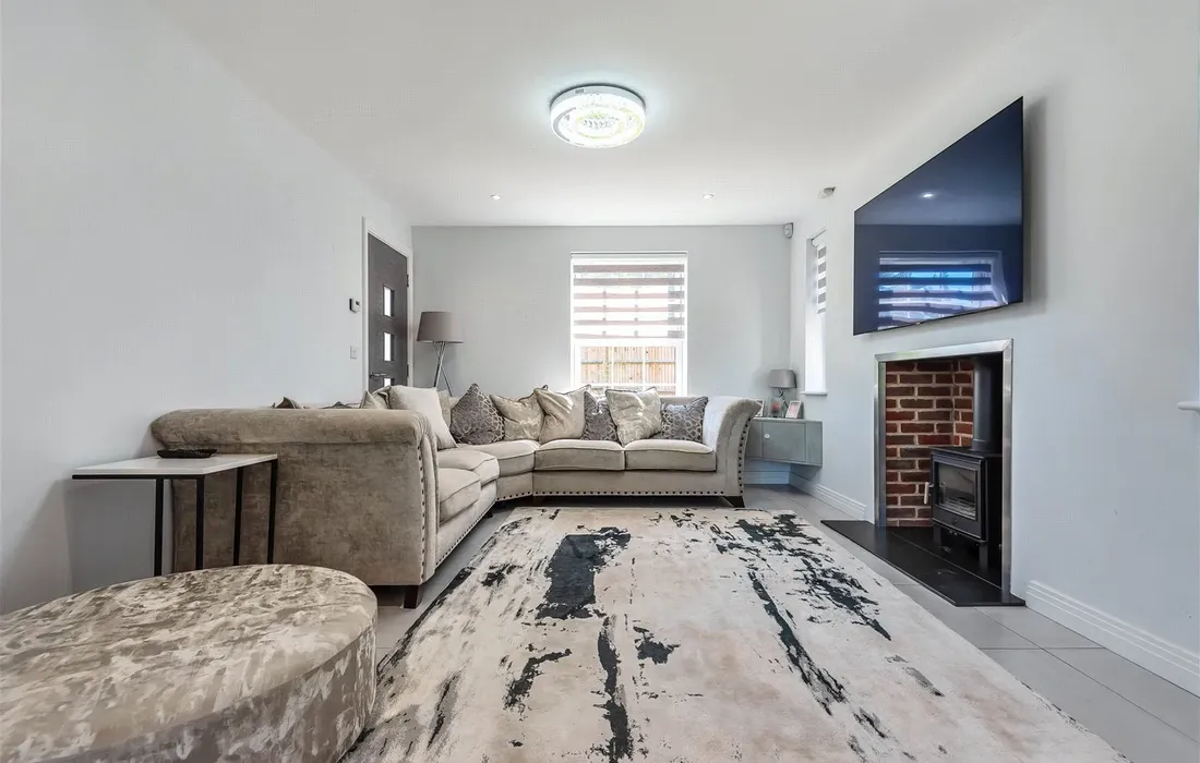 4 bedroom house to rent