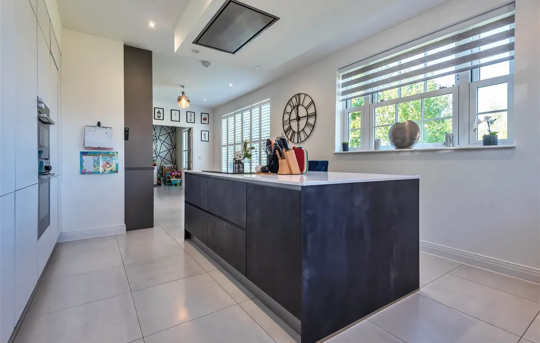 4 bedroom house to rent