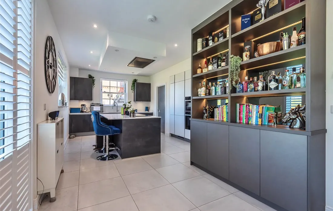 4 bedroom house to rent