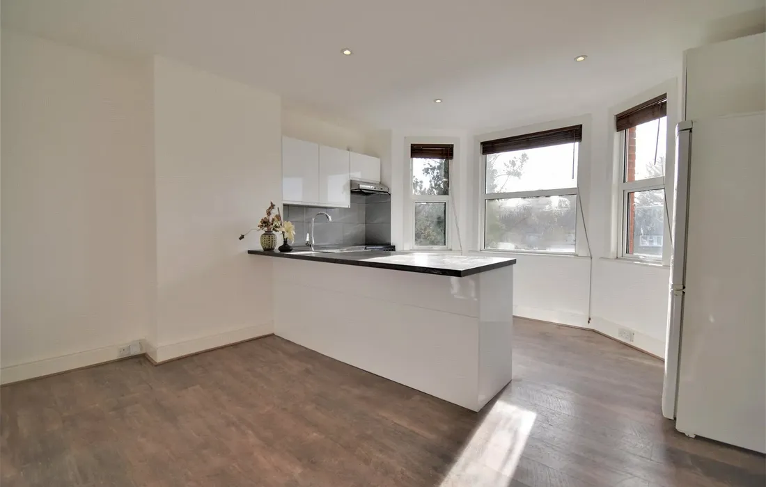 2 bedroom apartment to rent