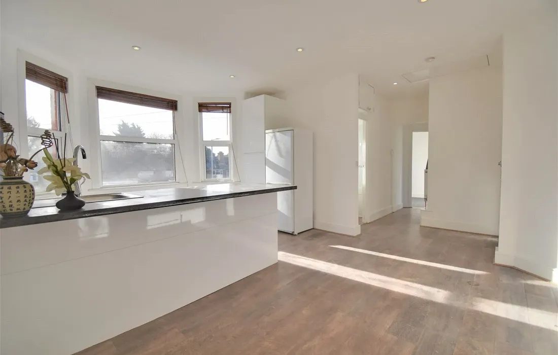 2 bedroom apartment to rent