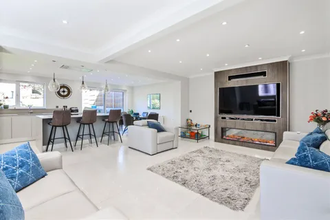 4 bedroom house for sale