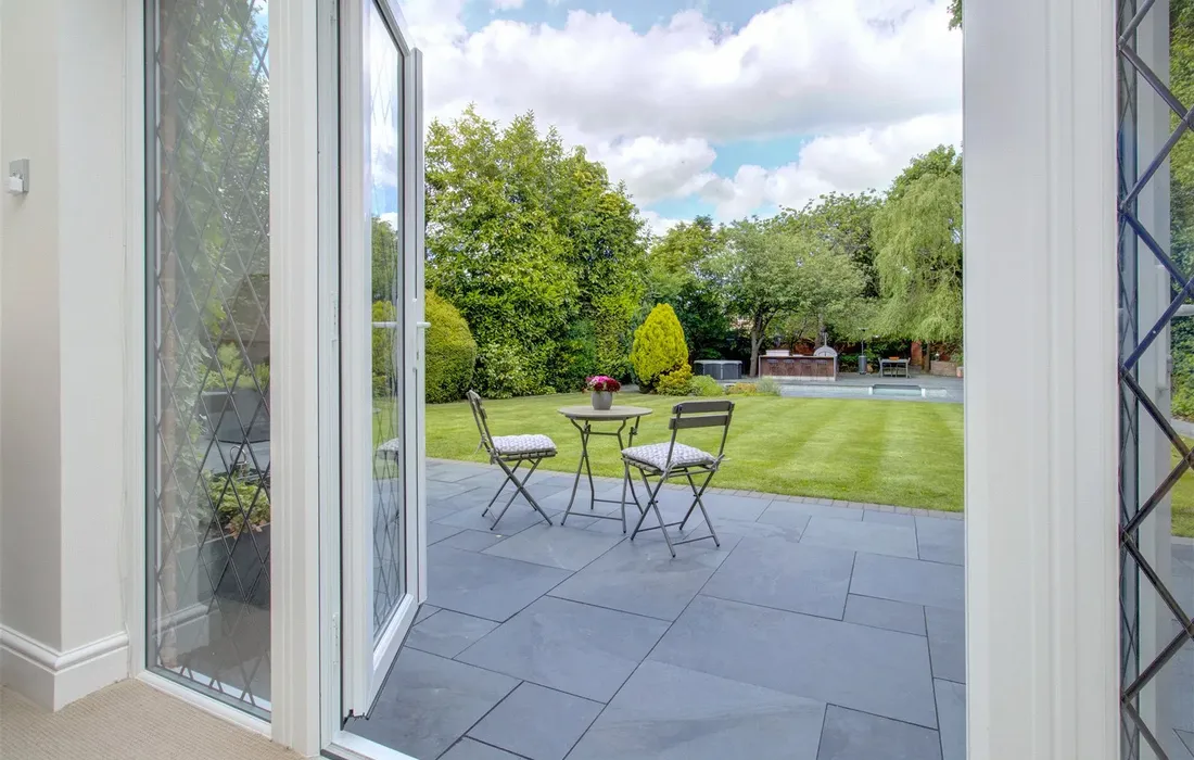 5 bedroom house for sale
