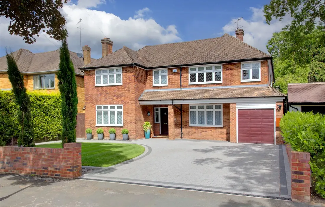 5 bedroom house for sale