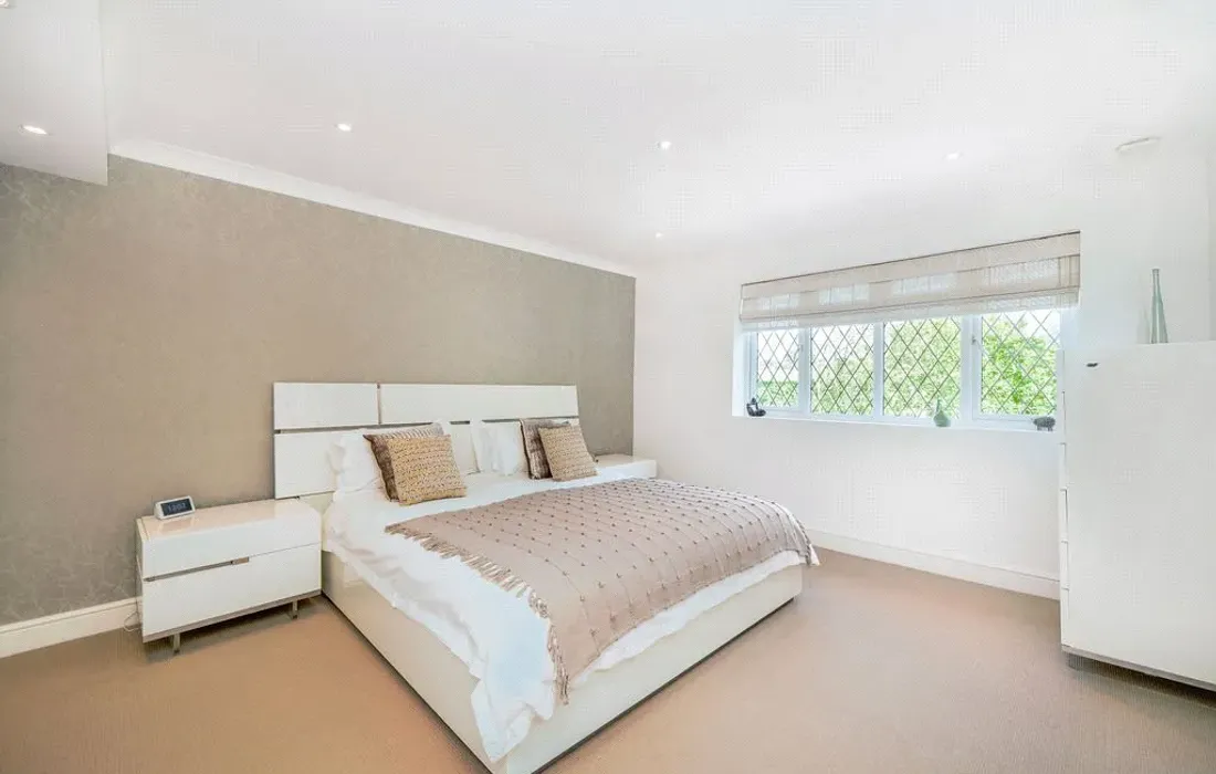 5 bedroom house for sale