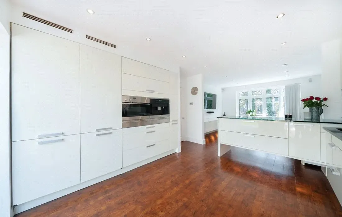 5 bedroom house for sale