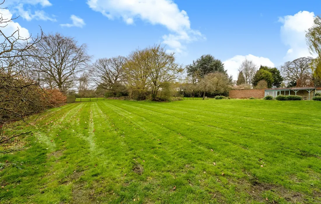 5 bedroom house for sale