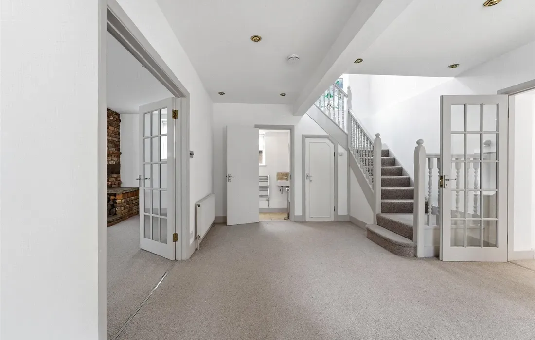 5 bedroom house for sale