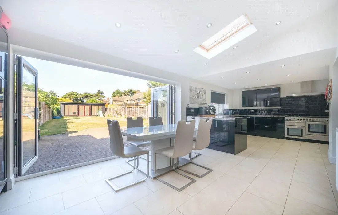 5 bedroom house for sale