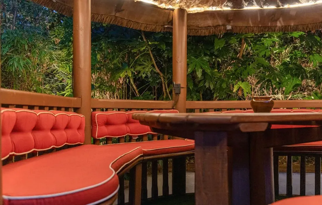 6 bedroom house for sale