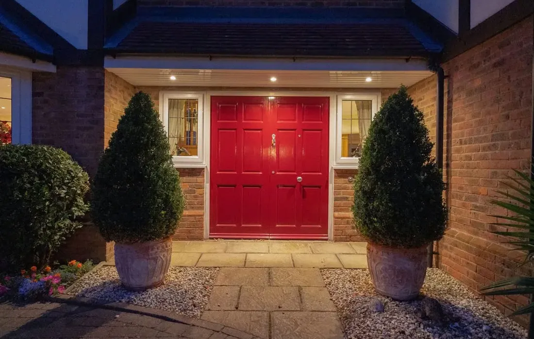 6 bedroom house for sale