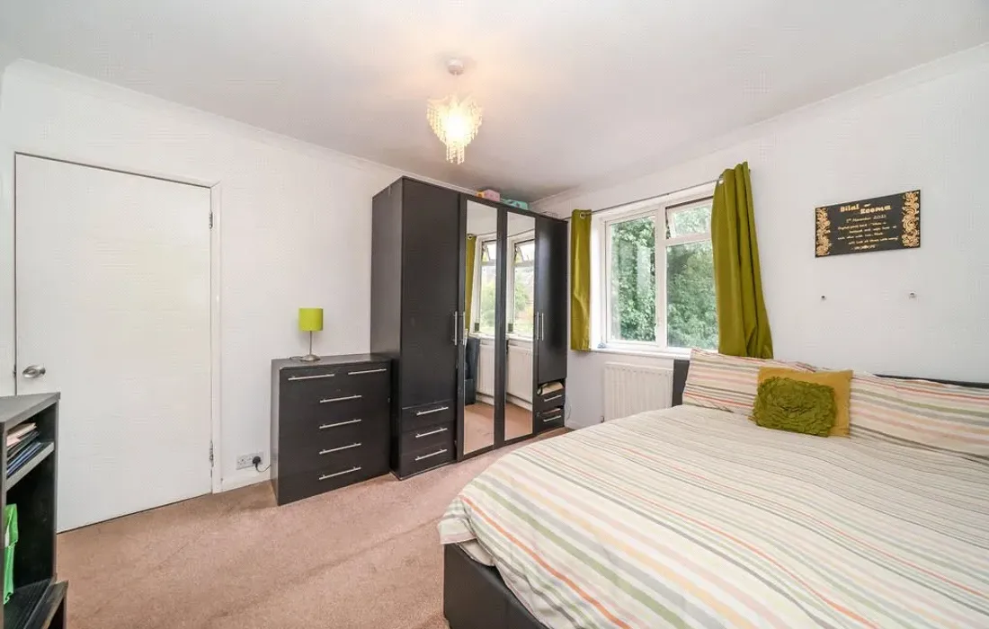 5 bedroom house for sale