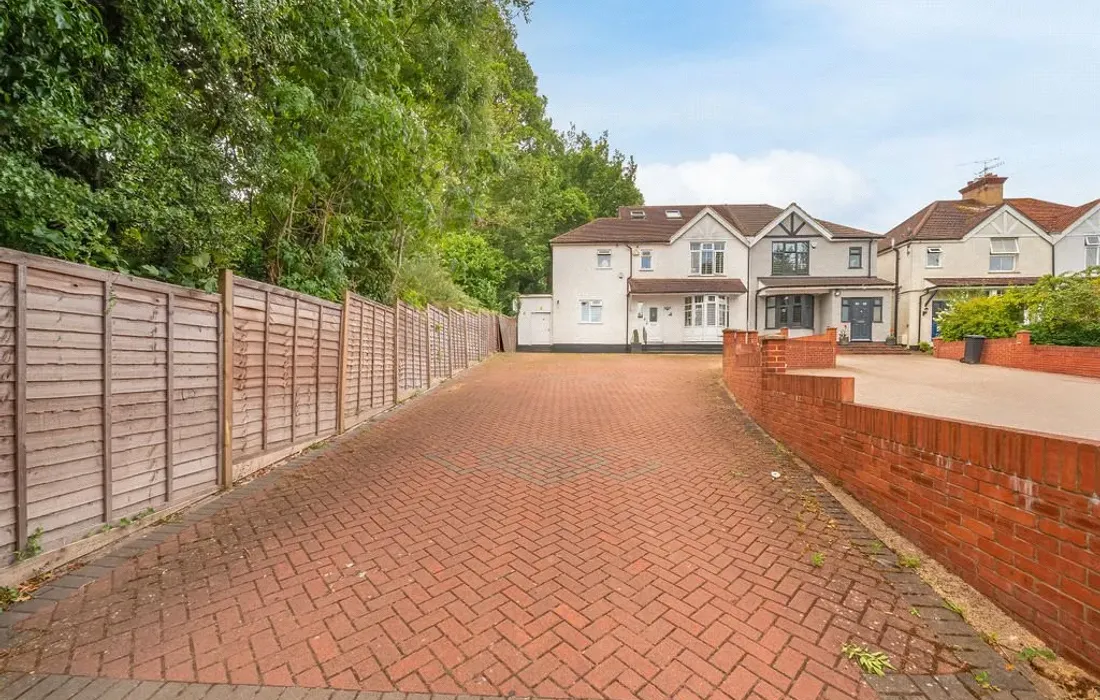 5 bedroom house for sale