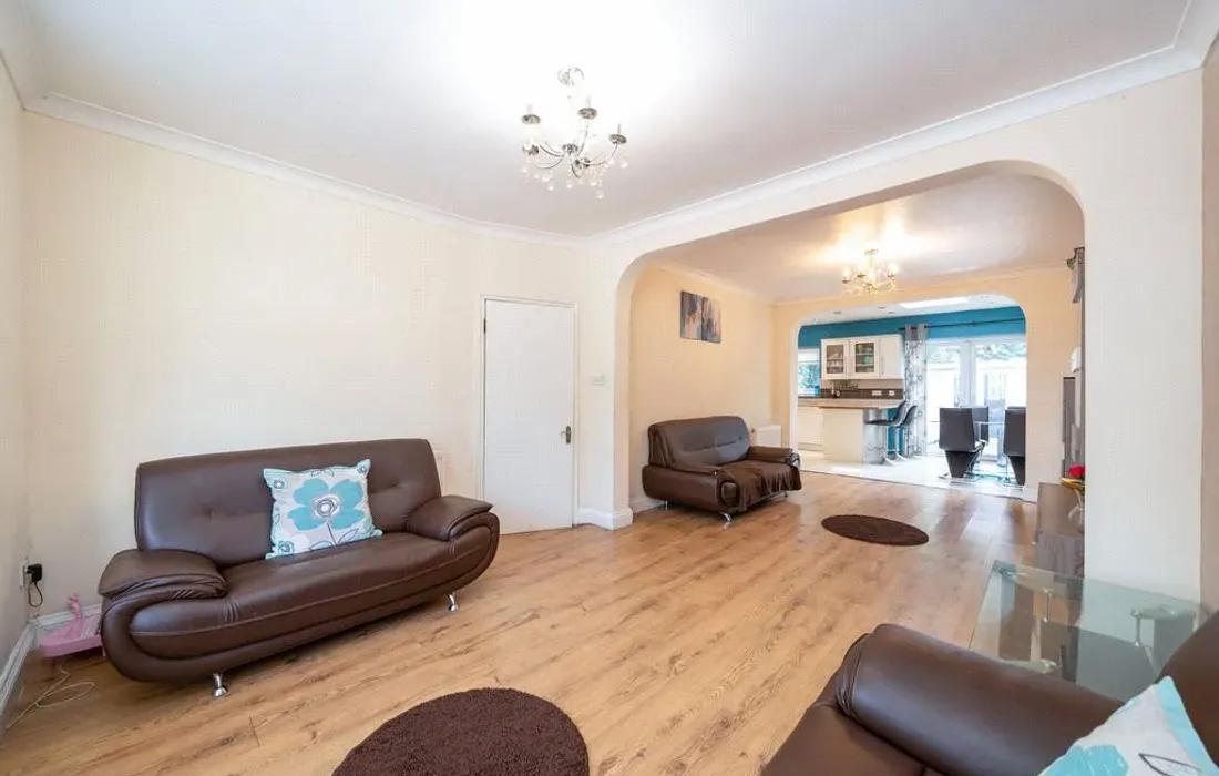 5 bedroom house for sale