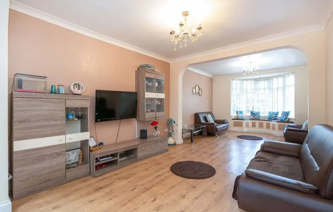 5 bedroom house for sale
