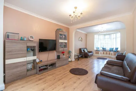 5 bedroom house for sale
