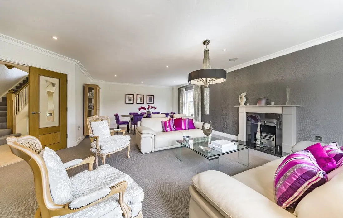 5 bedroom house for sale