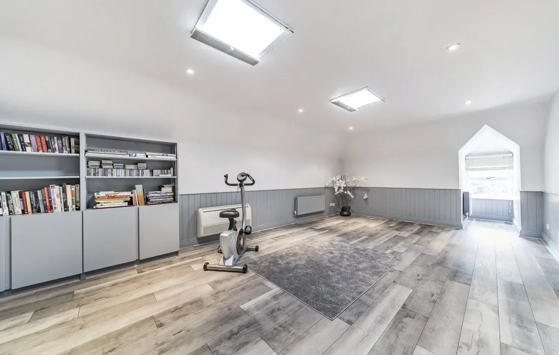 5 bedroom house for sale