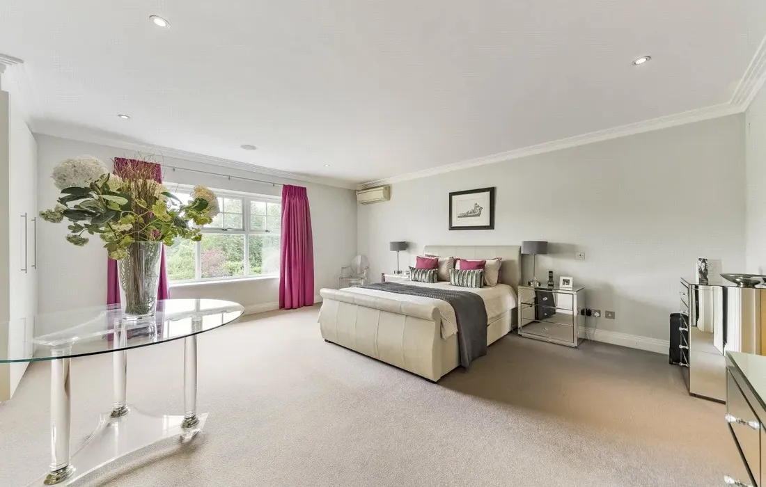 5 bedroom house for sale