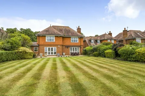5 bedroom house for sale