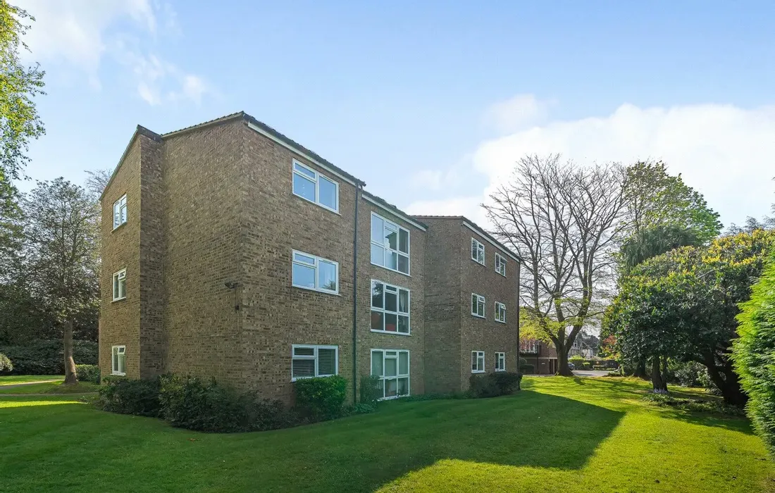 2 bedroom apartment for sale
