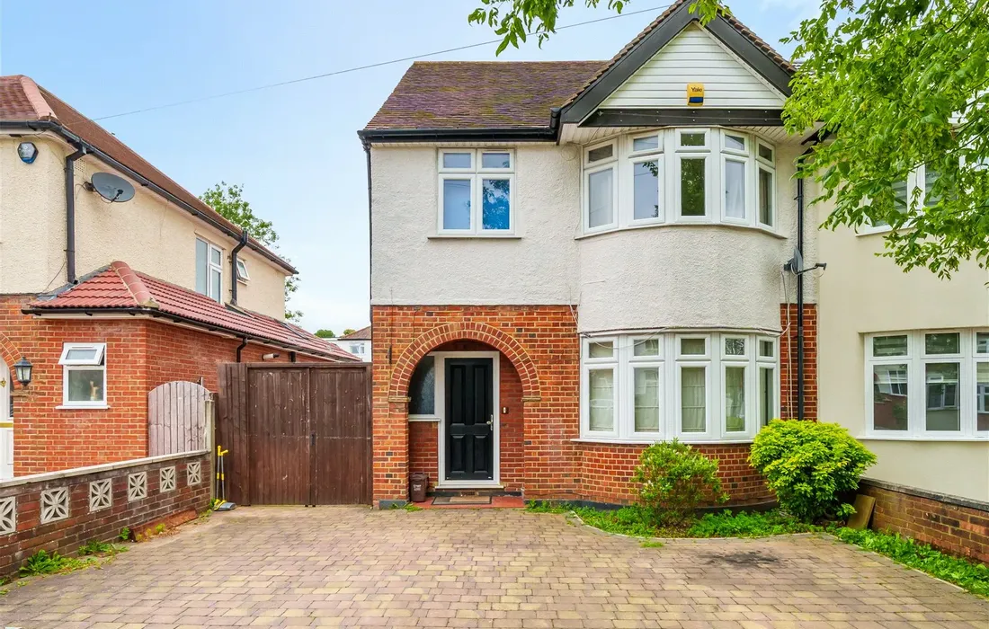 5 bedroom house for sale