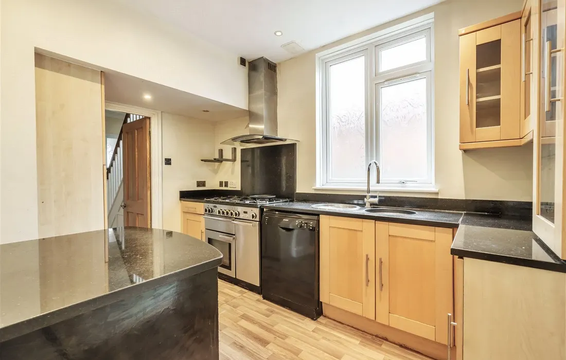 5 bedroom house for sale