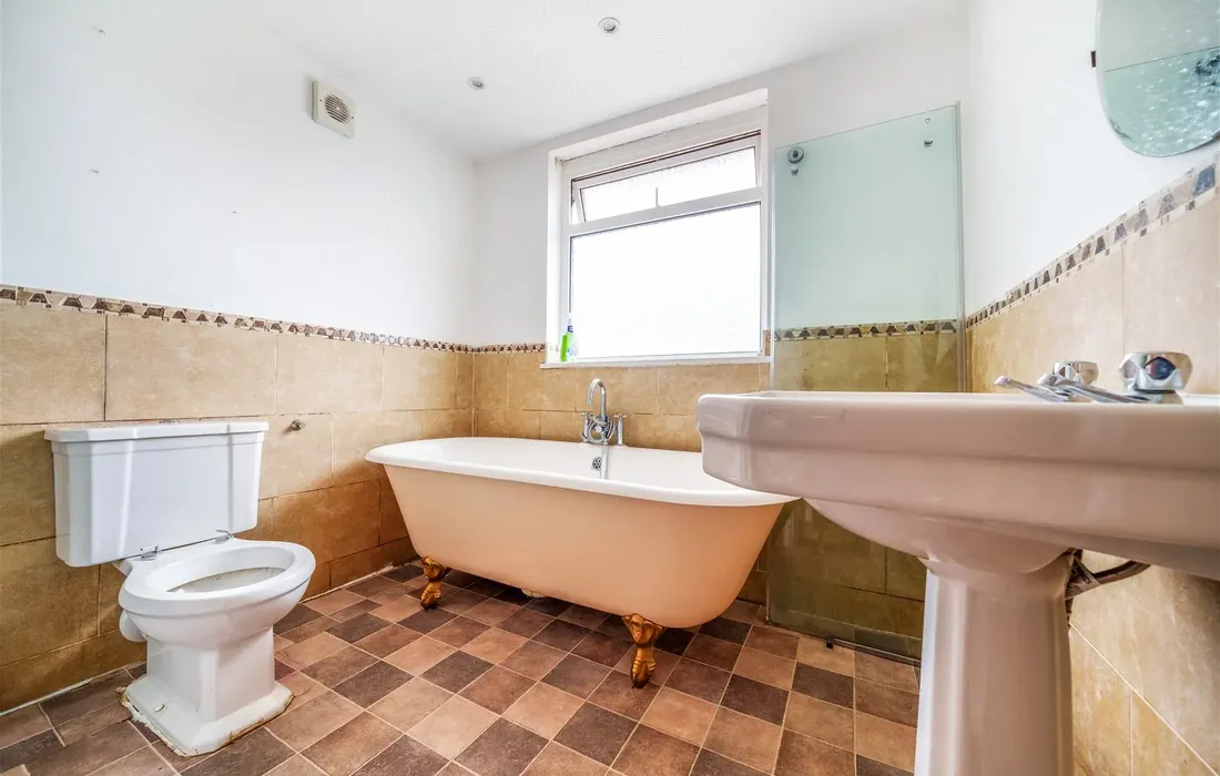 5 bedroom house for sale