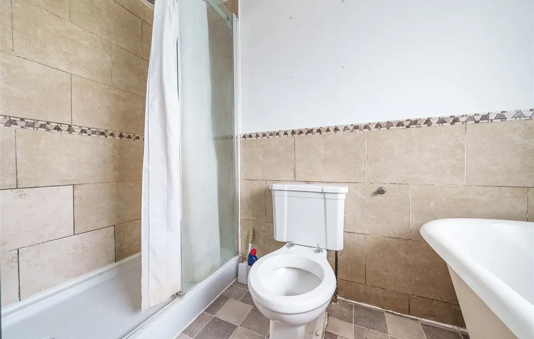 5 bedroom house for sale