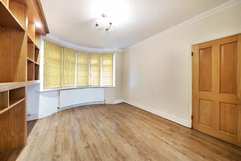 5 bedroom house for sale