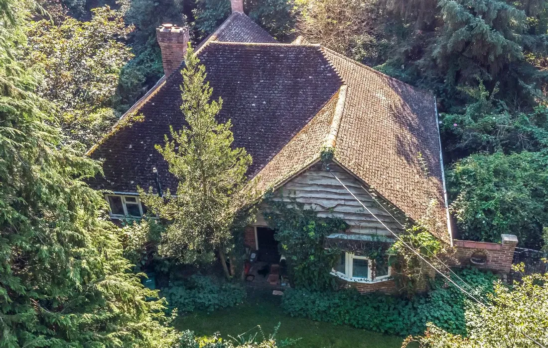 4 bedroom bungalow for sale