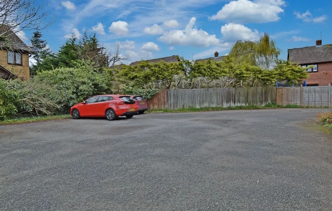 2 bedroom house for sale