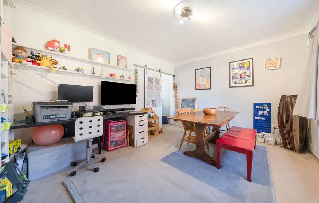 5 bedroom house for sale