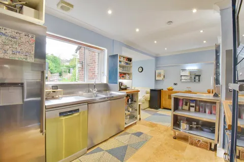 5 bedroom house for sale