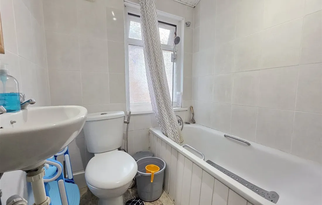 4 bedroom house to rent