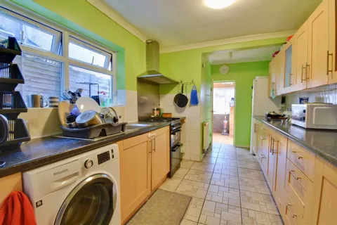 4 bedroom house to rent