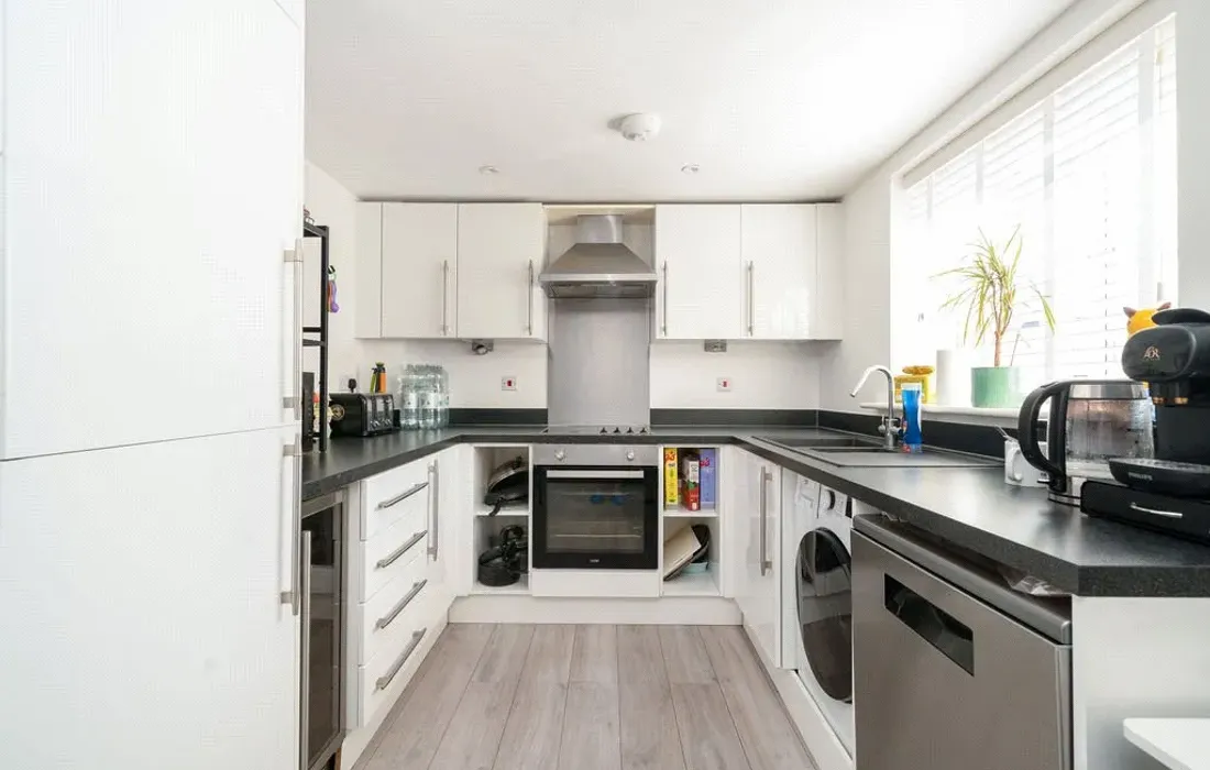 2 bedroom apartment for sale