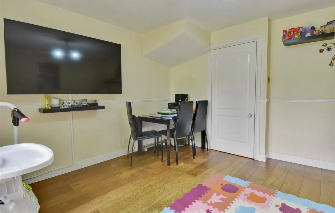 2 bedroom house to rent