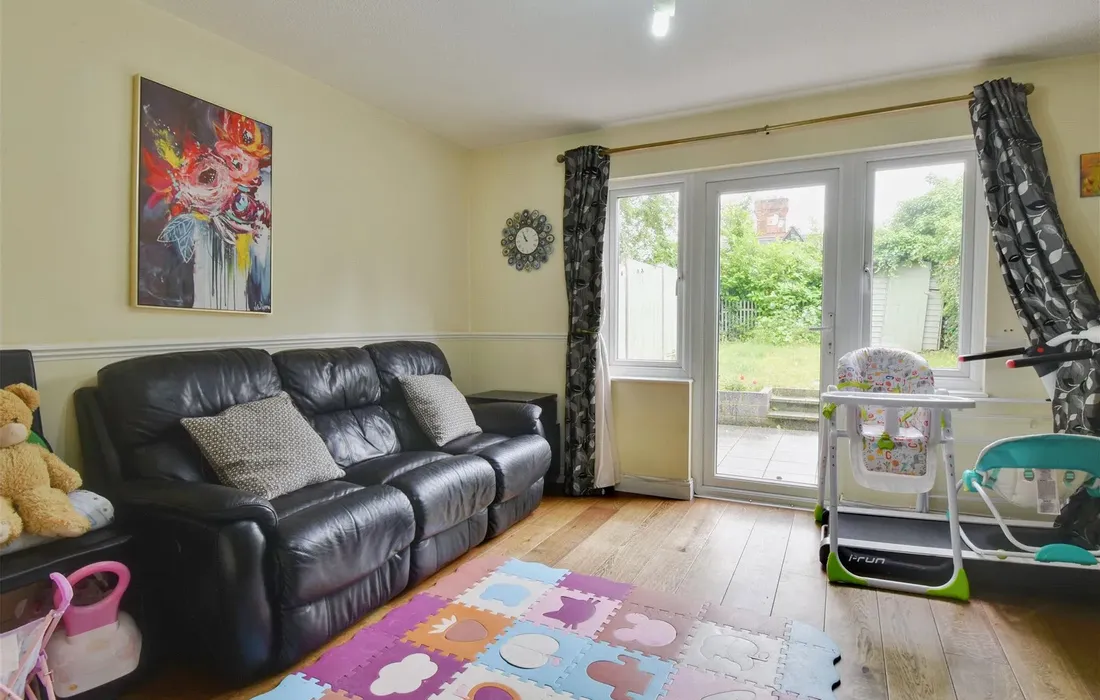 2 bedroom house to rent