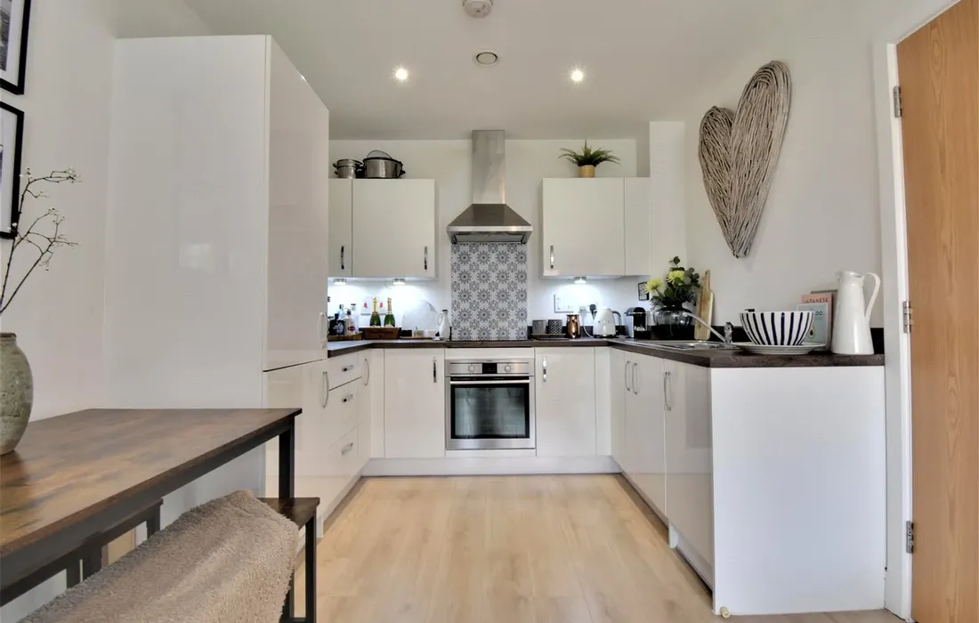 2 bedroom apartment for sale