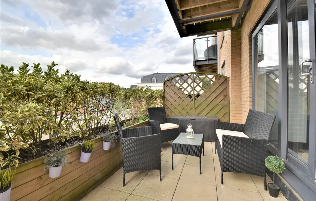 2 bedroom apartment for sale