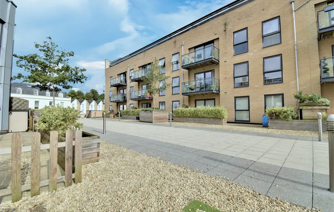 2 bedroom apartment for sale