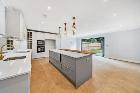 4 bedroom house for sale